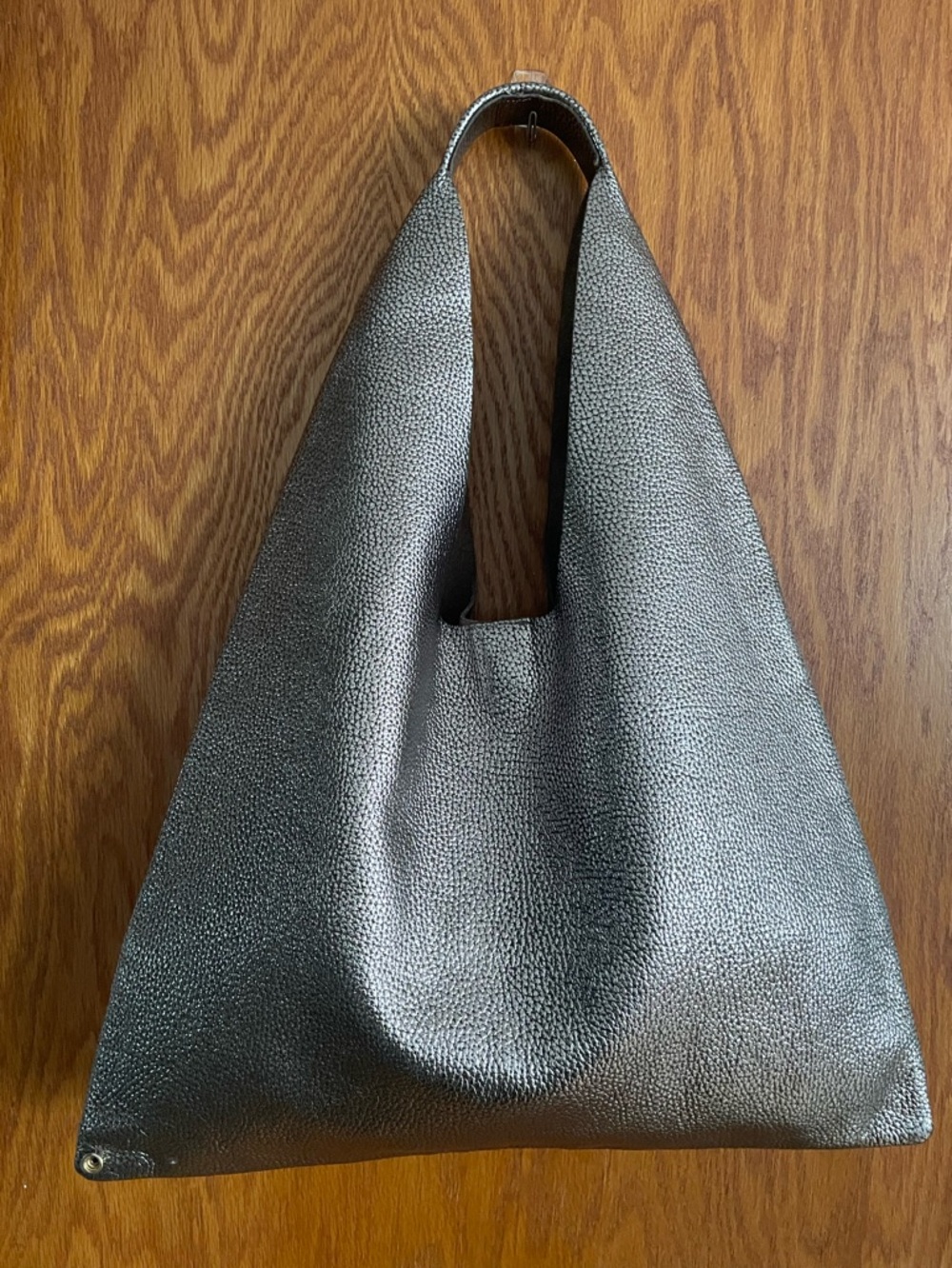 Metallic Leather Hobo Bag by Arron made in Italy - Picture 2 of 9